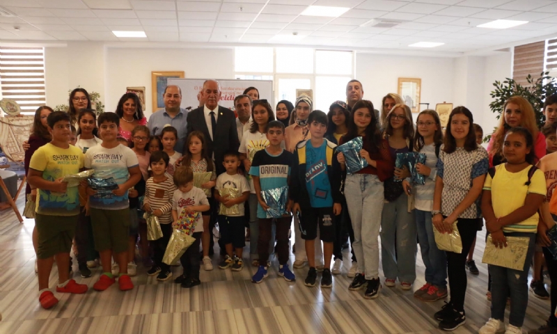 Marmaraererğlisi Belediyesi Kursiyerlerinin El Emeği Ürünlerini Sergiledi