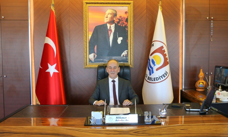 BAŞKAN HİKMET ATA YENİ EĞİTİM ÖĞRETİM YILINI KUTLADI