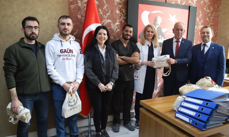 BAŞKAN HİKMET ATA’DAN SAĞLIK ÇALIŞANLARINA ‘TIP BAYRAMI’ ZIYARETI