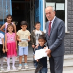 BAŞKAN HİKMET ATA, MARMARAEREĞLİLİ ÇOCUKLARIN KARNE SEVİNCİNE ORTAK OLDU